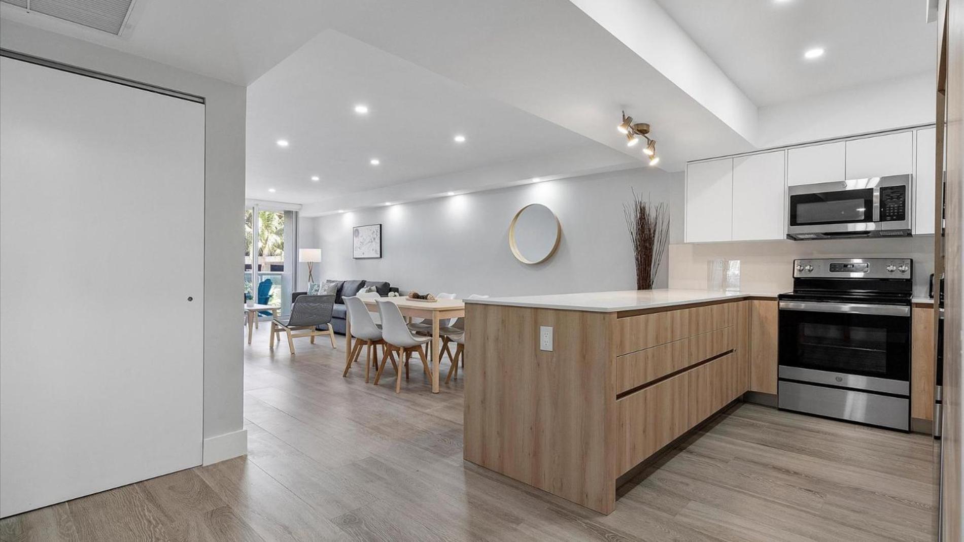 Ocean Reserve Luxury Condos Across From Sunny Isles Beach Miami Beach Exterior foto